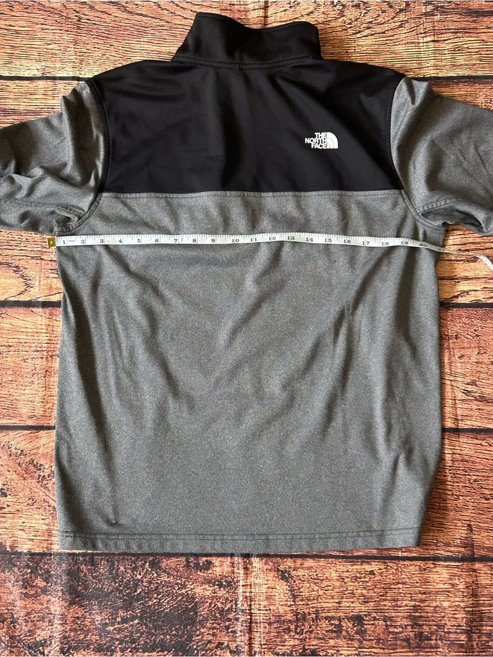 The North Face Colorblock Fleece Quarter Zip Pullover - Gray & Black